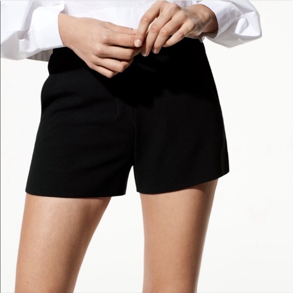Aritzia Babaton black high waisted shorts